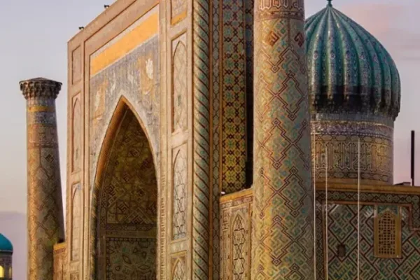 Sher-Dor-madrasah-Registan-square-Samarkand-1536x1024