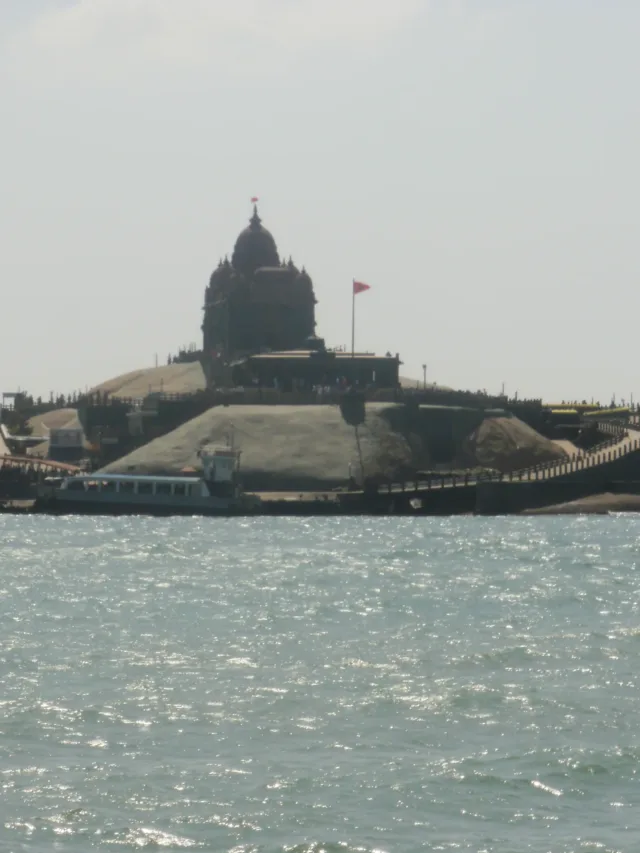 10 Amazing Things to know about Vivekananda Rock Memorial